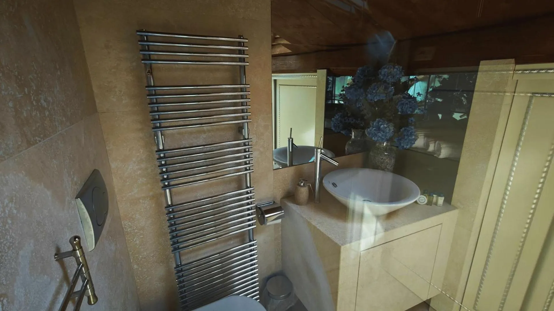 Opera Luxury Apartment Верона 0*,  Италия