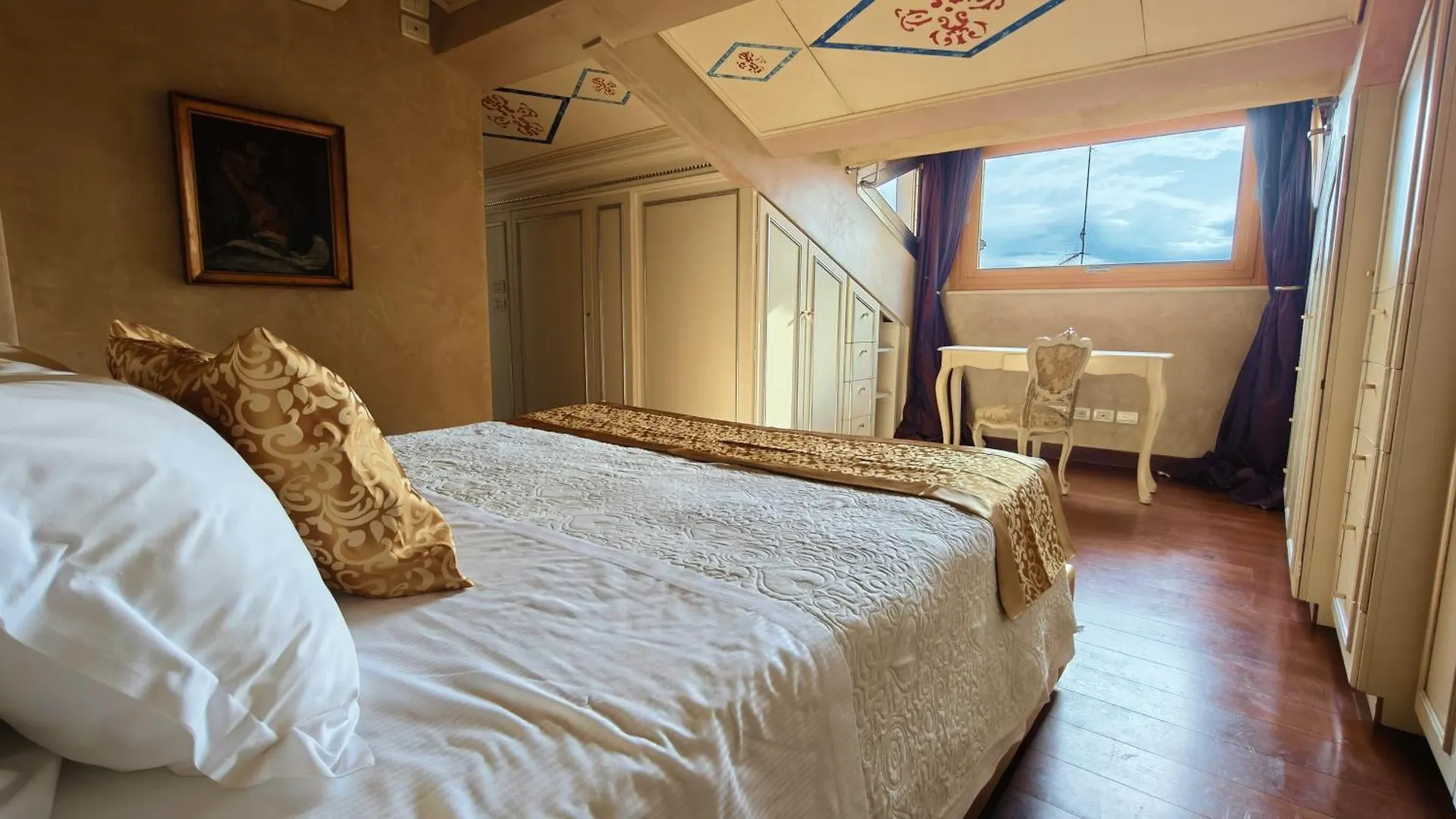 Opera Luxury Apartment Verona Itália